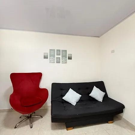 Apartamento Cerca Del Centro, Practico, Precio Justo, Trabajo O Turismo